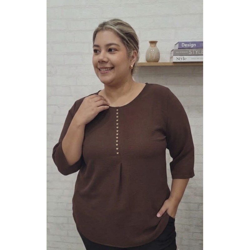 blusa cuore marrón